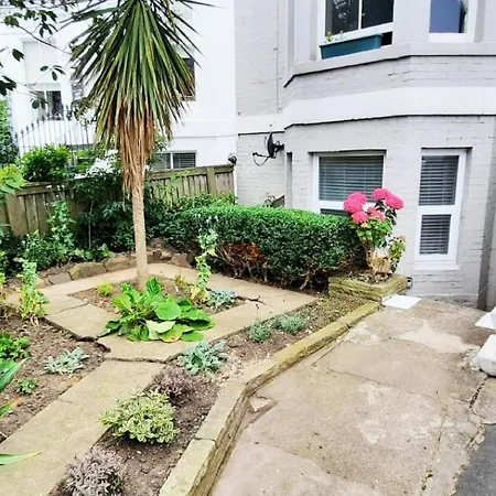 Havelock Court * Whitby